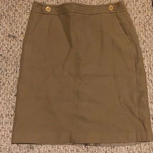 Stylish khaki skirt